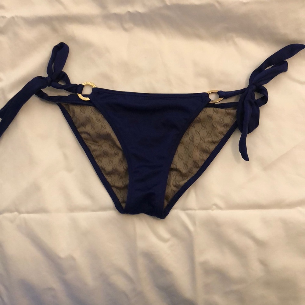 Victoria’s Secret Navy Bikini Bottom XS